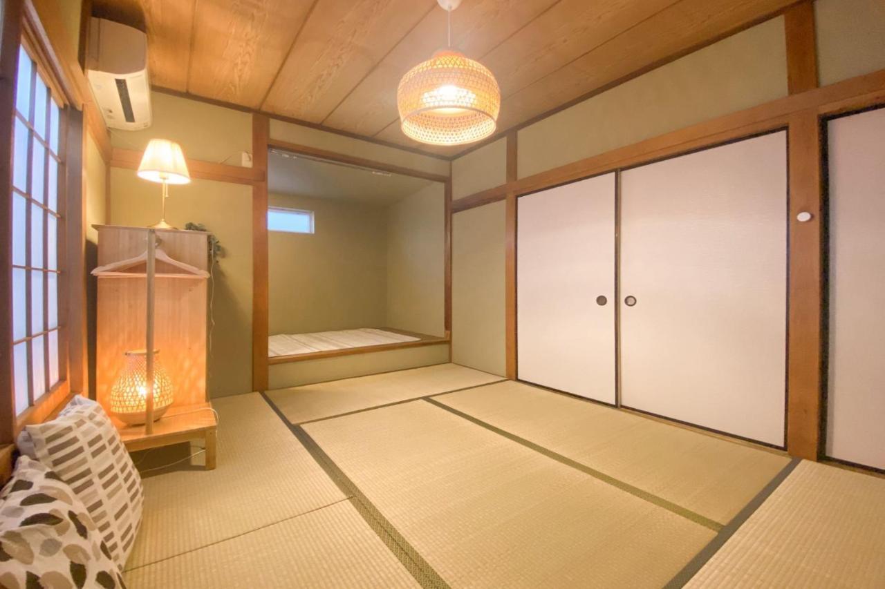 Ikebukuro Chihaya Vanilla House * Tōkyō